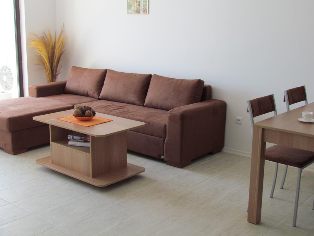 Ganozliev'S Apartments In Kavatsi Area Sozopol Bilik gambar